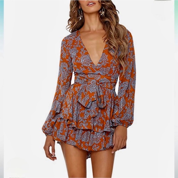 Deep V Neck Floral Print Romper, Ruffle Hem Short with Belt, M - Picture 3 of 12